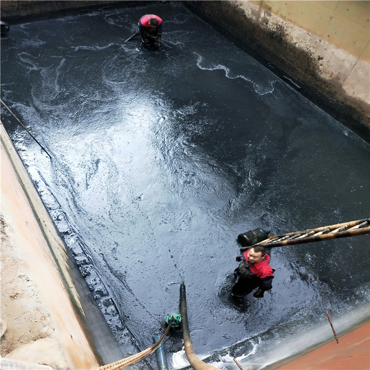 西岗废水池清理